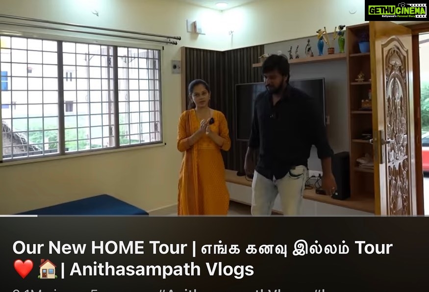 Anitha Sampath Instagram - முதல் முறையா Youtube சேனல் ஆரம்பிக்கும்போது ரெண்டு பேரும் ரொம்பலா எதிர்ப்பார்ப்பு வச்சிக்கல நமக்கு புடிச்சத நம்ம விடியோவா எடுத்து போடுவோம் புடிக்கிறவங்க பாப்பாங்கனுதா பேசிக்கிட்டோம். அப்புறம் கொஞ்ச நாள் போக போக subscriber’s ஓட ஆர்வமும் அவுங்க குடுத்த ஆதரவும் தா எங்களை இவுளோ நாள் ஓட வச்சது எங்களோட தனிப்பட்ட வேல காரணமா கொஞ்சம் பிஸியா இருந்ததால முழுக்க முழுக்க உங்கள திருப்தி படுத்துற மாறி வீடியோ போடா முடியலை அதுக்கு உண்மையா மன்னிப்பு கேட்டுகிறோம் …10,00,000 subscribersங்கிறது சாதாரண விஷயம் இல்ல உங்க எல்லாருக்கும் எங்களோட மனமார்ந்த நன்றிகள். இனி வரும் நாட்கள்ல உங்கள திருப்தி படுத்துற மாதிரியான விடியோசை கொடுப்போம்னு நம்புறோம்.