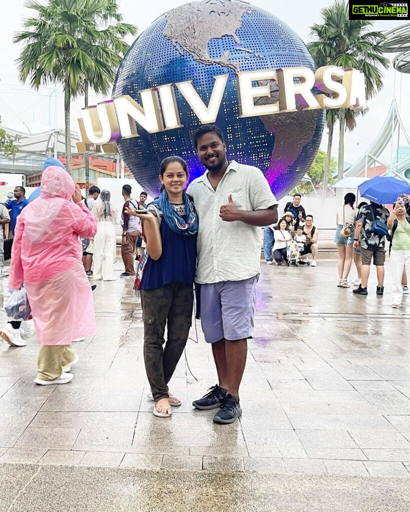 Anitha Sampath Instagram - Singapore universal studios😍நீண்ட நாள் அவா😅 Thank u @travelinkholidays ✅ for helping us to book the tickets in last minute. With @itsme_pg ❤️ Universal Studios Singapore