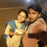 Anitha Sampath Instagram - என் கண்ணுகுட்டி, என் முயலு இனிய பிறந்தநாள் வாழ்த்துக்கள். ரொம்ப ரொம்ப talent ஆனா பொண்னு memory power ஜாஸ்தி, பயங்கர will power எதையும் ரொம்ப easy ஆ கத்துக்கக்கூடிய ஆள். இந்த இடத்துக்கு இந்த நிலைமைக்கு வந்ததுக்கு அவளோட முழு உழைப்பு மட்டும் தா காரணம். கடினமான உழைப்பாளி 24hrs ல 20hrs ஒர்க் பண்ண சொன்ன கூட பண்ண கூடிய ஆள். காசு விஷயத்துல ரொம்ப சிக்கனம் அவுளுக்காக 1ரூபா செலவு பண்ணனும்னா கூட ரொம்ப யோசிப்பா. மத்தவங்களுக்காக எப்ப வேணா எவ்ளோ வேணா செலவு பண்ணுவா. கிடைக்கிற சின்ன சின்ன opportunityஆ கூட விடக்கூடாதுனு ரொம்ப உழைப்பா.பாத்த முதல் நாள்ல இருந்து இப்ப வரைக்கும் என்ன impress பண்ணிகிட்டே தா இருக்கா. இப்படி அவளை பத்தி பேச சொன்ன பேசிட்டு போலாம். அவுளோ புடிக்கும் அந்த பன்னிகுட்டிய. இனிய இனிய பிறந்தநாள் வாழ்த்துக்கள் பட்டு இந்த வருடம் ரொம்ப சிறப்ப அமையும் நீ ஆசை பட்டதெல்லாம் நடக்கும்.மனமார்ந்த வாழ்த்துக்கள்😍💐🎉🥰🥳