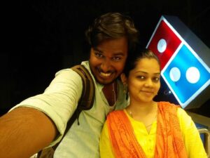 Anitha Sampath Instagram - என் கண்ணுகுட்டி, என் முயலு இனிய பிறந்தநாள் வாழ்த்துக்கள். ரொம்ப ரொம்ப talent ஆனா பொண்னு memory power ஜாஸ்தி, பயங்கர will power எதையும் ரொம்ப easy ஆ கத்துக்கக்கூடிய ஆள். இந்த இடத்துக்கு இந்த நிலைமைக்கு வந்ததுக்கு அவளோட முழு உழைப்பு மட்டும் தா காரணம். கடினமான உழைப்பாளி 24hrs ல 20hrs ஒர்க் பண்ண சொன்ன கூட பண்ண கூடிய ஆள். காசு விஷயத்துல ரொம்ப சிக்கனம் அவுளுக்காக 1ரூபா செலவு பண்ணனும்னா கூட ரொம்ப யோசிப்பா. மத்தவங்களுக்காக எப்ப வேணா எவ்ளோ வேணா செலவு பண்ணுவா. கிடைக்கிற சின்ன சின்ன opportunityஆ கூட விடக்கூடாதுனு ரொம்ப உழைப்பா.பாத்த முதல் நாள்ல இருந்து இப்ப வரைக்கும்  என்ன impress பண்ணிகிட்டே தா இருக்கா.
இப்படி அவளை பத்தி பேச சொன்ன பேசிட்டு போலாம். அவுளோ புடிக்கும் அந்த பன்னிகுட்டிய. இனிய இனிய பிறந்தநாள் வாழ்த்துக்கள் பட்டு இந்த வருடம் ரொம்ப சிறப்ப அமையும் நீ ஆசை பட்டதெல்லாம் நடக்கும்.மனமார்ந்த வாழ்த்துக்கள்😍💐🎉🥰🥳