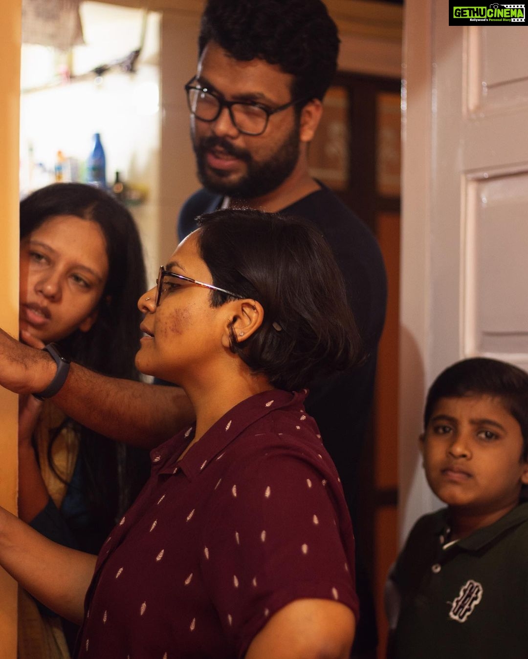 Anjali Patil Instagram - The reason @anahatfilms was created because I needed space to co-create. To meet beings I can call friends and turn them into a family. An year later this is exactly what we are doing! We recently wrapped a short film, Veni (Braid) directed by @vishal.jejurkar These days were infused with hard-work, gratitude and gentleness of being alive. Filmmaking is one of the most cruel business but it is still possible to create spaces which are not touched by the statistics of it. Where stories, human struggle and emotions are at the centre. Thank you for making this happen! Writer/ Director- @vishal.jejurkar Writer/ Co-Actor- @snehal.kalpana Camera- @dharam.sisodiyaa @rohankantak Sound- @nehul_chanakya Direction/ Art / Almost everything- @tanvisalunkhe Hair and Make up- @akshali_26 Pictures by @_surreal__ Co-Actors- @vitthal_nagnath_kale, Rukmini Sutar, Yash