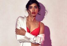 Anjali Patil Instagram - Ahem.. 📸 @ruhaankhanportraits 💄 @mua_angel.20