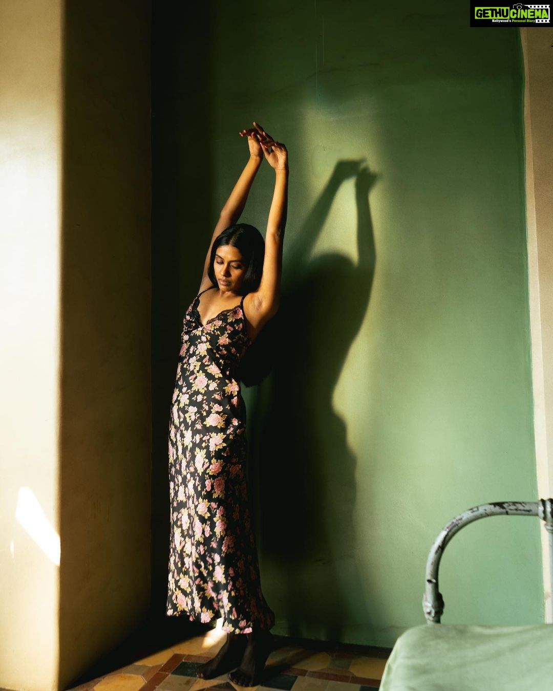 Anjali Patil - 5.8K Likes - magic hour memories.
@sssawaniii
@serial_blender
@style.jpg_