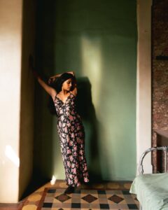 Anjali Patil Instagram - magic hour memories. 
@sssawaniii 
@serial_blender 
@style.jpg_