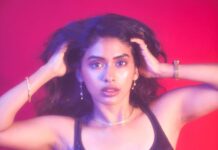 Anjali Patil Instagram - Last bit of gratefulness and hotness for 2022😑 📸 @ruhaankhanportraits 💄 @mua_angel.20 #greatful #signoff2022 #lastdayofyear