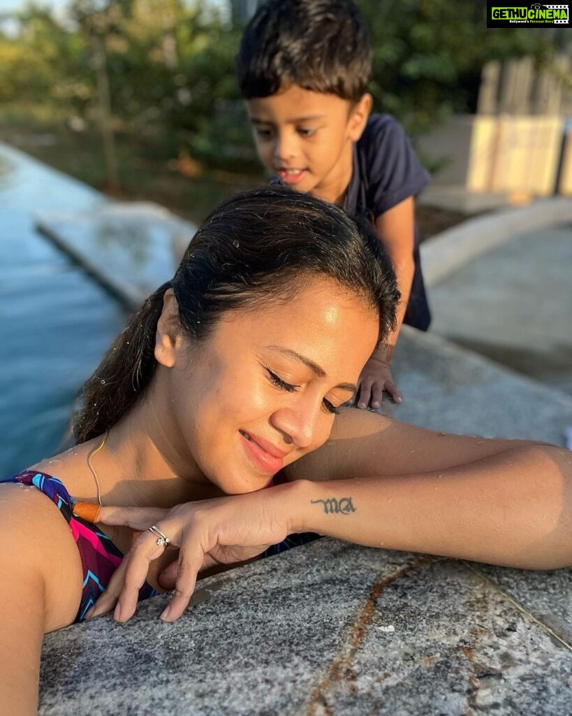 Anjana Rangan Instagram - Chilling at @suzofarms with my lil one 🥰