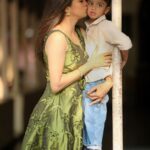 Anjana Rangan Instagram - Clicked at Best friend’s wedding with my Best Man For life ! 😍❤️😘 ( that moonji is bcoz, i made him pose when all he wanted was to play 🙈) Shot by @camerasenthil ❤️