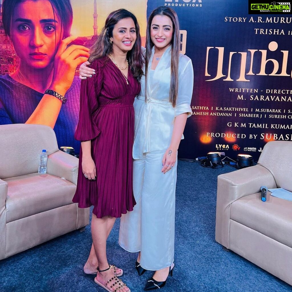 Anjana Rangan Instagram - Interview link in Bio ✨Super positive fun chat with the South Queen @trishakrishnan ❤️ This azhagi is all about aura and good vibes ❤️❤️ this interview ll always be very spl. Thank you @joshua_preetham for making this a cake walk as always ..❤️ @charanvfx1 ❤️ and lyca_productions for the opputunity ❤️