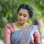 Anjana Rangan Instagram - VJ Anjana Rangan flaunting in our 92.5 Silver Gold Plated Necklace set✨ during the audio launch of Maamannan #theamethyststore #vjanjana #anjanarangan #vj #chennaibrides #chennaigirls #bridesofhyderabad #bridesofinstagram #jewellerygram #instagood #ponniyinselvan #audiolaunch #tamilfilmindustry #925silver #silvergram #merakicollection #jewellerydesign #maamannan #audiolaunch #tamilcinema The Amethyst Store