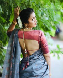 Anjana Rangan Instagram - For #mamannanaudiolaunch Photography : @edengroupofstudio Makeup : @ashmakeupandhairdo Jewellery : @theamethyststore Saree : @kanakadharadrapes Blouse design : @magicbyjeeni