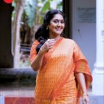 Anju Aravind Instagram - Sudhamani Supera | Today Onwards | Mon - Sat | 6.30 PM | Zee Keralam പ്രതിസന്ധികൾക്കിടയിലും തന്റെ മക്കൾക്ക് താങ്ങായി മാറിയ വേറെ ലെവൽ അമ്മയുടെ കഥ. മറക്കാതെ കാണുക സുധാമണി സൂപ്പറാ തിങ്കൾ മുതൽ ശനി വരെ വൈകുന്നേരം 6.30ന് നമ്മുടെ സ്വന്തം സീ കേരളം ചാനലിൽ #ZeeKeralam #NeithedukkamJeevithaVismayangal #ZeeKeralamHD #ZeeKeralamOnMyTV #NewLaunchOnZk #SudhamaniSupera #SudhamaniSuperaonZeeKeralam #SudhamaniSuperaonZK #SSonZK Watch Anytime, Anywhere on ZEE5 - https://zee5.onelink.me/RlQq/fmalDownloadZEE5App