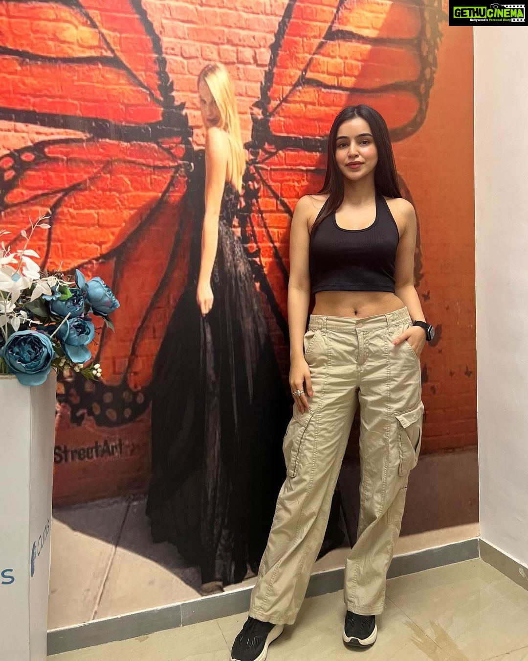 Ankitta Sharma Instagram - angel energy but add a little devil.