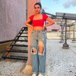 Ankitta Sharma Instagram - feeling the golden hour. 🍯