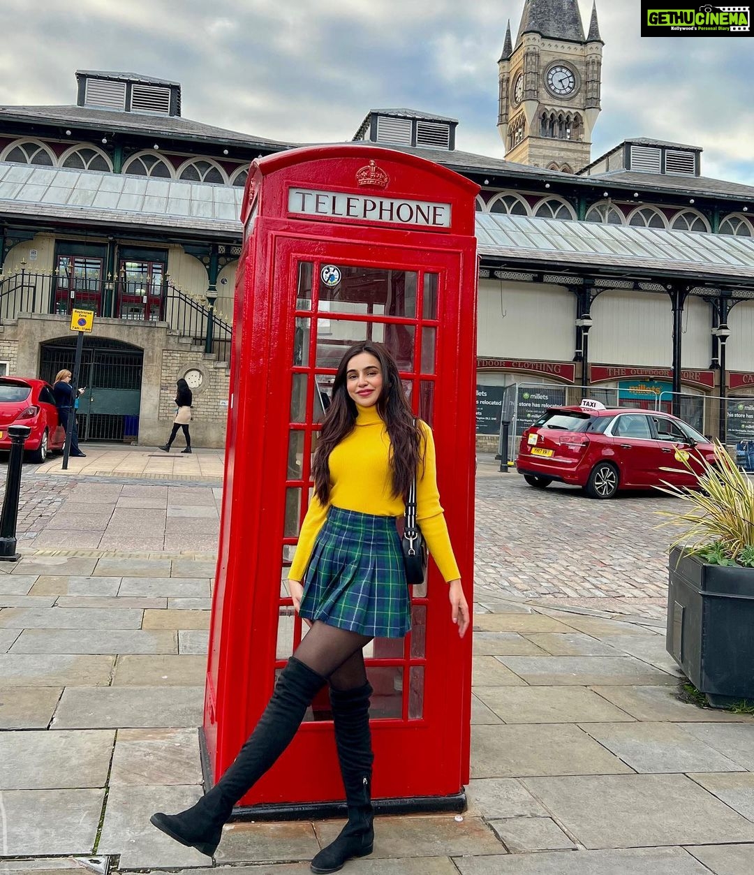 Ankitta Sharma Instagram - daydream. 🌻