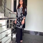 Ankitta Sharma Instagram - नहीं मुश्किल वफ़ा, ज़रा देखो यहाँ.. 🎶