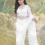 Ankitta Sharma Instagram - और पास.. 🤍 📸 @deepikasdeepclicks MUA @makeupbypalmo Hair by @preethairstylist_