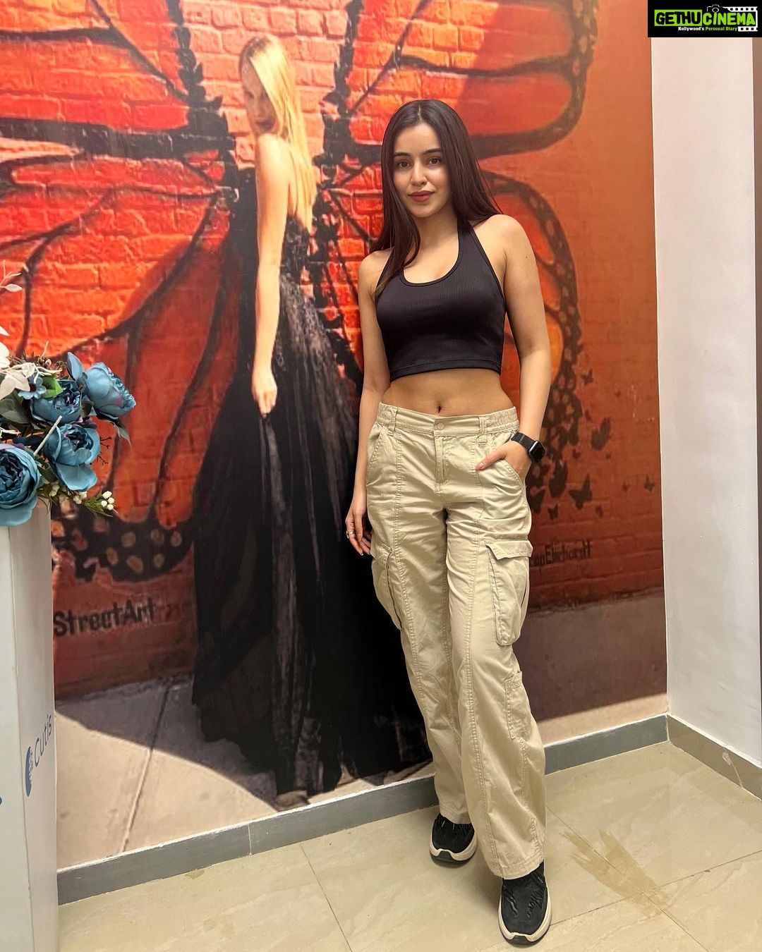 Ankitta Sharma Instagram - angel energy but add a little devil.