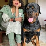 Ann Augustine Instagram - Mine ❤️ #mine#me&mine#oza#dogsofinstagram#rottweiler#dogsarefamily#adopt#adoptdontshop#family#dogsarethebest#unconditionallove#indie#curls#curlyhair#coffeelover#jewelleryaddict#artlover