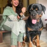 Ann Augustine Instagram - Mine ❤️ #mine#me&mine#oza#dogsofinstagram#rottweiler#dogsarefamily#adopt#adoptdontshop#family#dogsarethebest#unconditionallove#indie#curls#curlyhair#coffeelover#jewelleryaddict#artlover
