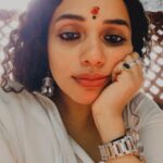 Ann Augustine Instagram - Gratitude for the year gone by! 🙏🏼 #gratitude#hope#love#prayers#grateful#home#curls#curlyhair#silver#coffeelover#jewelleryaddict#artlover