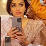 Ann Augustine Instagram - ❤️ #radhika#autorickshawkarantebharya#autorides#missinghome#missingoza#mayyazhipuzhayudetheerangalil#godsowncountry#curls#curlyhair#coffeelover#jewelleryaddict#artlover