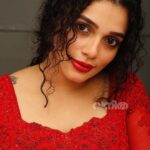 Ann Augustine Instagram - ❤️ @vanithamagazine 📸 @sreekanth_kalarickal Stylist. @pushpamathew28 Makeup. @_femy_antony_ Costume. @kahani_storiesinthread #vanitha#covershoot#backhome#backtotheroots#funshoot#allred#curls#curlyhair#jewelleryaddict#coffeelover#bestteam#artlover