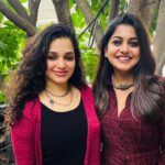 Ann Augustine Instagram - Photo dump of a precious few days with my soul sister ❤️ @nandan_meera #soulsisters#bestie#littlesister#home#missingyou#comebacksoon#love#coffeelovers#family#staysafe#jewelleryaddict#artlover