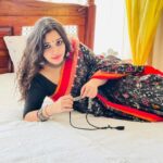 Ann Augustine Instagram - ❤️ @potpourri_studio 📸 @g3vinod #saree#sareelove#potpurri#curls#curlyhair#silver#jewelleryaddict#everythingisart#shoots#coffeelover#artlover