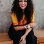 Ann Augustine Instagram - ‘Kaali peeli’ kinda day. Trust @clintsoman to make you look fab in the middle of a chaotic jam-packed shoot..🧡 #shoots#shootdays#live#life#silver#silverlove#colours#coffeaddict#yellow#indian#bangles#chokers#curls#curlyhair#rings#indoorshoots#stackedbangles#music#miramarfilms#beaches