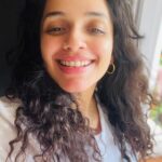 Ann Augustine Instagram - A pause in the rain… a crack in the clouds… peekaboo says the sun. Feeling Glowrious! #white#home#lockdowndiaries#jewelleryaddict#coffeelover#curls#curlyhair#silver#selflove#artlover
