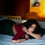 Ann Augustine Instagram - 🌶 📸 @clintsoman #random#photosession#home#bestphotographer#coffeeaddict#sareelovers#kuppivala#jewelleryaddict#silver#curls#curlyhair#artlover