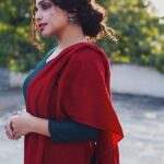 Ann Augustine Instagram - 📸 @clintsoman #colours#popofcolor#curls#curlyhair#silver#jewelleryaddict#aesthetic#bhavyarameshjewelry#coffeeaddict#artlover