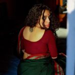 Ann Augustine Instagram - 🌶 📸 @clintsoman #random#home#saree#bestphotographer#coffeeaddict#silverlover#jewelleryaddict#curls#curlyhair#magichour#tattoo#artlover