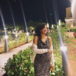 Anna Ben Instagram - Su: Dreamy effectil edukkam . . 3rd slide - Falling for my kiss…. As one should 🤌 In love with this dress best friend 🥲 @designer_hereena