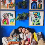Anna Ben Instagram - People as bright as these colours ✨ @davidsonvarsha you are as colourful and beautiful as your artwork 😍 big hugs for letting us take over your lovely space and for being the best host ❤️ look at the Ak sisters 🥺 I missed you girls so much ❤️ Ps: for everyone asking… these paintings are by @davidsonvarsha she is amaaazing! ❤️ Bangalore, India