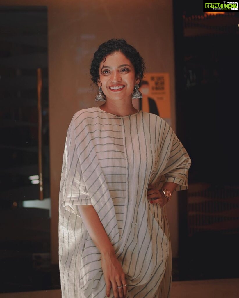 Anna Ben Instagram - Naradan promotions 🌸 Wearing : @stylemati from @saltstudio Earrings : @amrapalijewels Camera: @dink4n Mumbai City, Maharastra