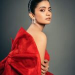 Anna Ben Instagram - 🌹 Team : For : @grihalakshmi_ Designer & Stylist : @asaniya_nazrin Photography : @vaffara_ MUAH : @unnips Outfit : @paris_de_boutique Jewellery : @francisalukkas Coordination : @asaniya_nazrin Photography team : @rjrej @vishnu_sivaji_ Video : @ramshad_bin_muhmed Video Editor : @sameerusman1990 Styling Team : @amritha_lakshmi___