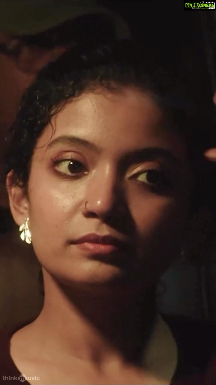 Anna Ben Instagram - Dapper Maama is a vibe 🔥 @thrishankufilm @jonitamusic @arjun_ashokan @benanna_love @achyuthvinayak @nandufilmactor @sureshkrishna_5 @deadlyidli @fahim_safar @shiva_hariharan91 @matchboxshots @saritagpatil @vishnushyamaprasad @__hijk @dikssharoutray @ajith.uni @krishnakumar_actor @balajisarma_actor @apinternationalfilms @e4entertainment @thinkmusicofficial #AnnaBen #ArjunAshokan #MatchboxShots #JonitaGandhi #LacunaPictures #ClocktowerPictures #AchyuthVinayak