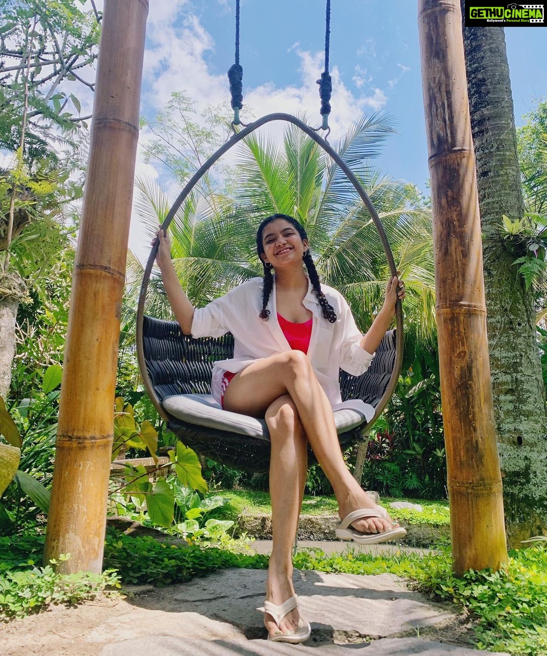 Anna Ben Instagram - 🌴☀️ Bebek Tepi sawah restaurant