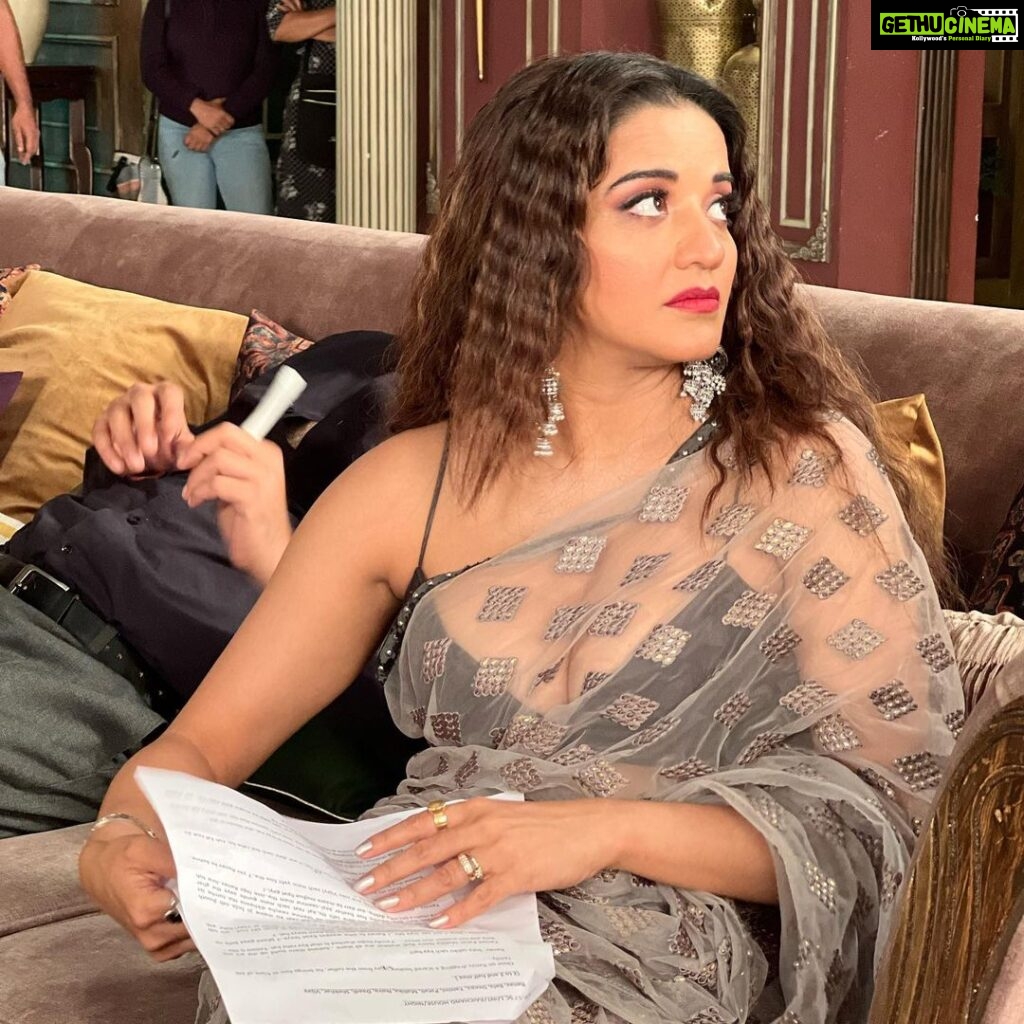 Antara Biswas Instagram - Only Candids….Aaj No Poses Wale Pics…
