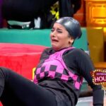 Antara Biswas Instagram - Posted @withregram • @colorstv Paani yaha girega lekin hasi ka shower aap par barsega. 😂🫗 Dekhiye #EntertainmentKiRaatHousefull, Mon-Sun raat 10 baje, sirf #Colors par. @haarshlimbachiyaa30 @aslimonalisa @punitjpathakofficial @rubinadilaik @pratiksehajpal @i.m.abhishekk