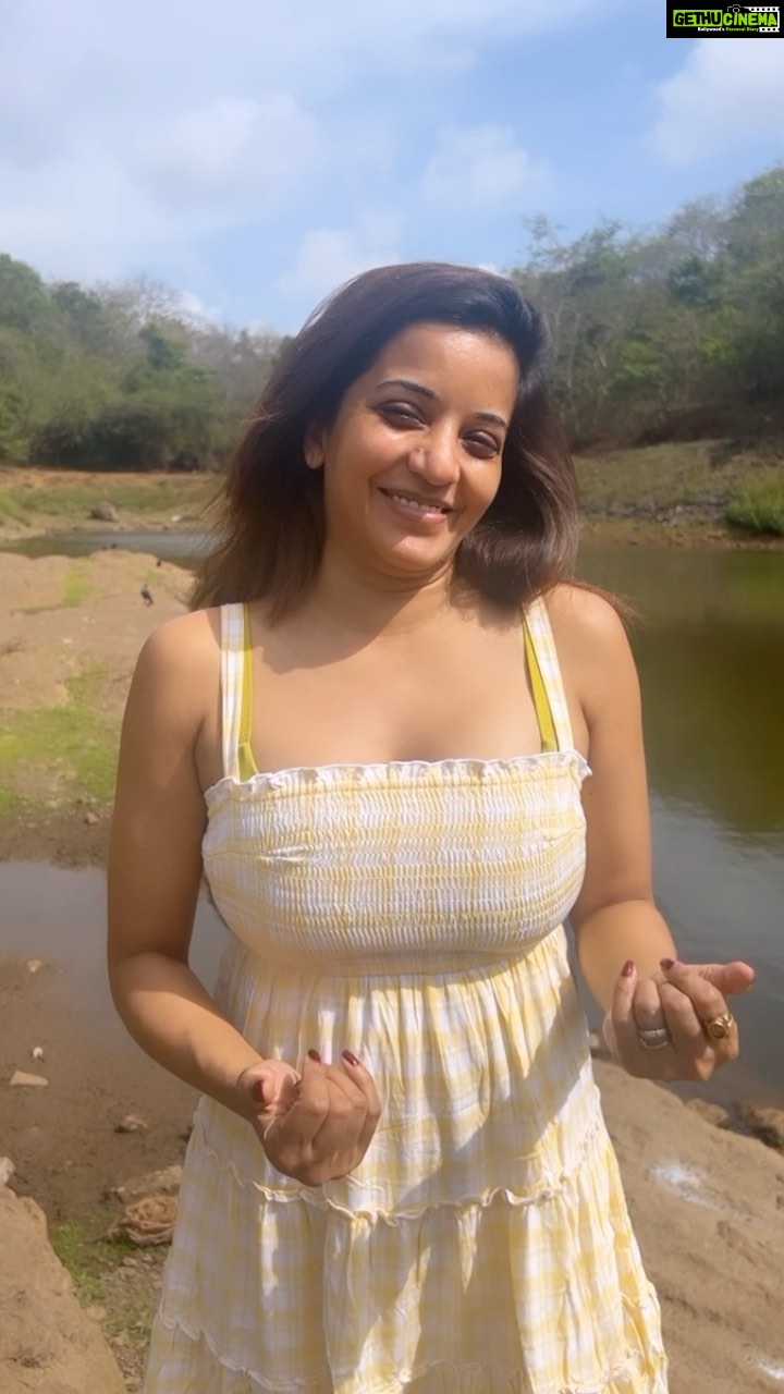 Antara Biswas Instagram - Kya Samajh Rakhein Hain? Aati hai … mujhe Bhi… “ENGLISH “ 🙄🤷♀️