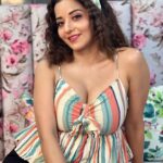 Antara Biswas Instagram – Hello Monday ❤️❤️…. 

#goodmorning #world