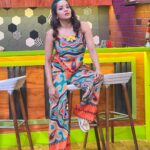 Antara Biswas Instagram - My Jaws Are Still Paining… Itna Masti , Itna hasna, Crazy , Madness, Funnnn, that’s “ENTERTAINMENT KI RAAT “ HOUSEFULL… Can’t Wait For This Masti Bhara Episode 😃🤪🙈… #entertainmentkiraathousefull #colorstv #excited #new #episode #crazy #fun #madness Outfit: @zara Mua: @vilashchaurasiya_ Hairstyling: @shab_qureshi786 Managed by: @akramgunner 📸: @deepakpathak663 Film City