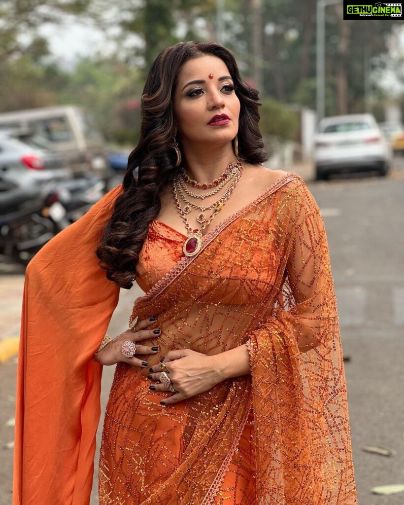 Antara Biswas Instagram - What Defines Us Is How Well We Rise After Falling 🤞🤞