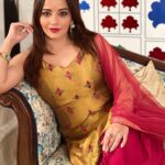 Antara Biswas Instagram – Live Simply, Dream Big, Be grateful, Give Love, laugh Lots 😀…

#beqaboo #onset

Mua: @sumitsenapati5558 

📸: @deepakpathak663