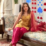 Antara Biswas Instagram – Live Simply, Dream Big, Be grateful, Give Love, laugh Lots 😀…

#beqaboo #onset

Mua: @sumitsenapati5558 

📸: @deepakpathak663