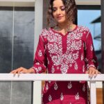 Antara Biswas Instagram - Apart From Being The Best Hubby And The Best Actor and an amazing human being i know… he has a good choice as well… #shopping #forwifey Any guesses Who?? ❤️❤️ #lucknow #kurti #love 📸: @deepakpathak663 Mua: @sumitsenapati5558 Hairstyling: @kalpanathore