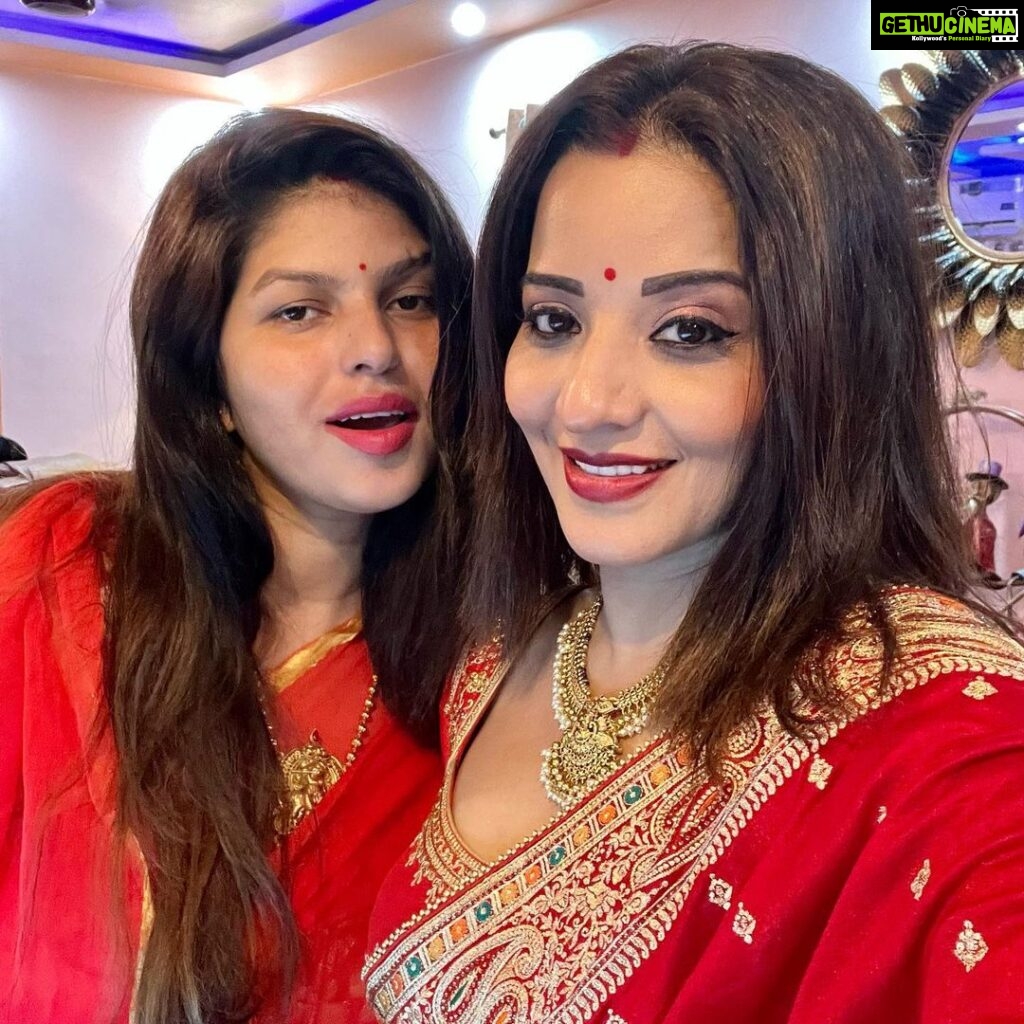 Antara Biswas Instagram - It’s All About Family 🥰❤️… congratulations @rag_hu_0 @riyasingh2291 for your Nanha New Mehmaan … 🧿 🧿 🧿 #babyboy #riya #gaurav #congratulations #happy #family My Bestie “ (nanad) @riyasingh2291 Is a Mother Of A Cutest Baby boy Varanasi, India