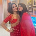 Antara Biswas Instagram – It’s All About Family 🥰❤️… congratulations @rag_hu_0 @riyasingh2291 for your Nanha New Mehmaan … 🧿 🧿 🧿 

#babyboy #riya #gaurav #congratulations #happy #family 

My Bestie “ (nanad) @riyasingh2291 Is a Mother Of A Cutest Baby boy Varanasi, India
